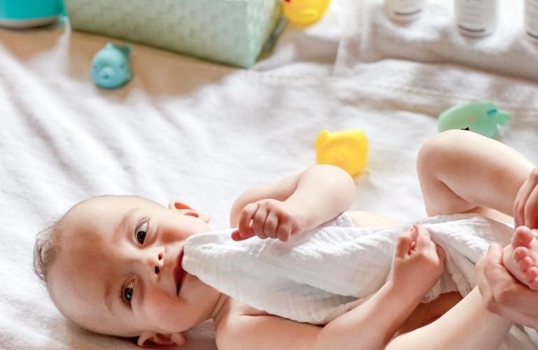 How to change your baby's diaper?